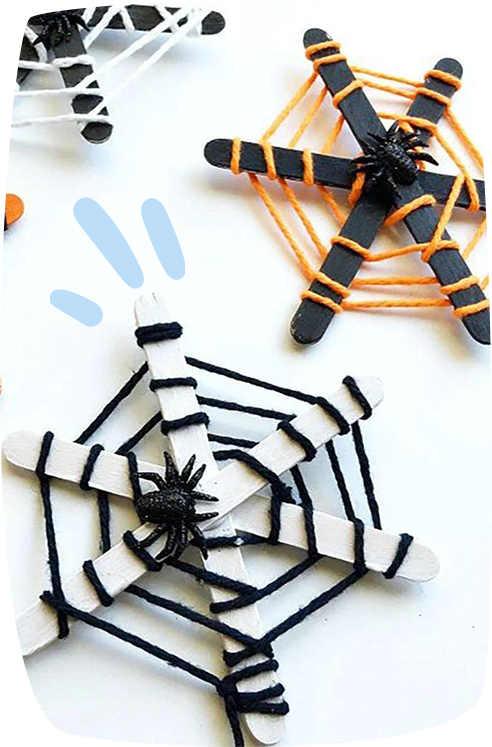 lavoretti halloween ragnatele con lana e stecchi legno